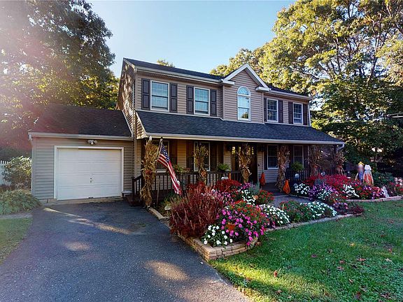 2nd image of 84 Joan Ave