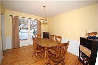 5th image of 4017 Longhill Dr SE