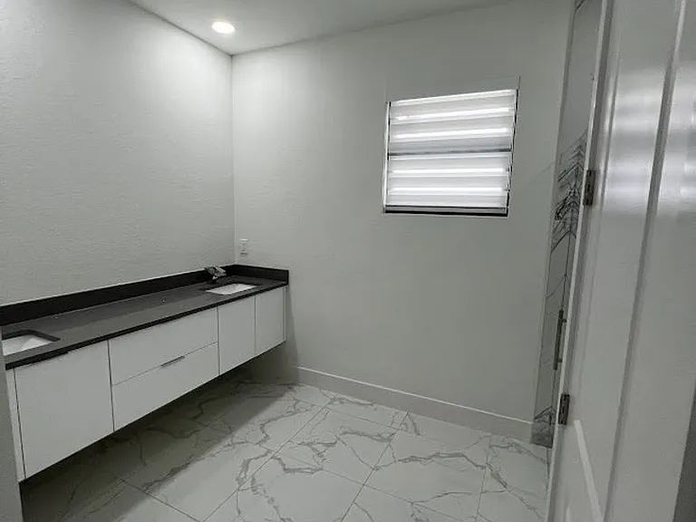 2218 Embers Pkwy W — Photo 5