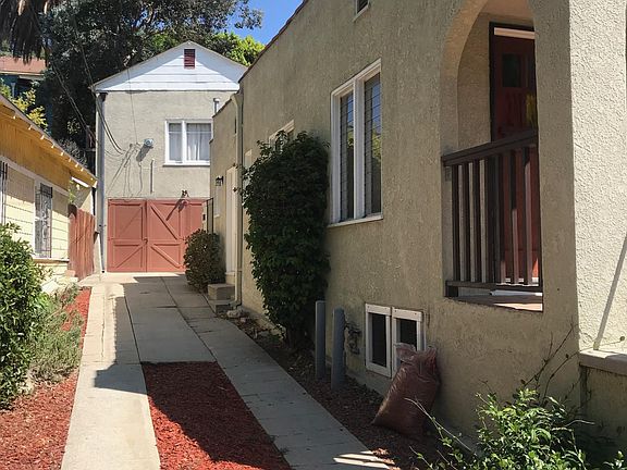3rd image of 1658 Echo Park Ave #2