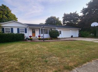 343 E Main St, Pewamo, MI 48873