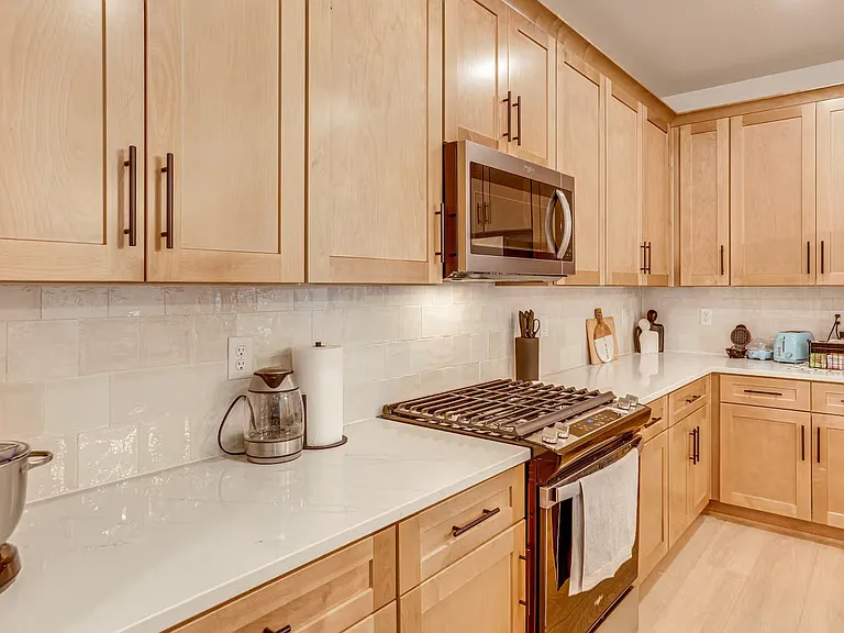 21176 E 62nd Dr — Photo 10