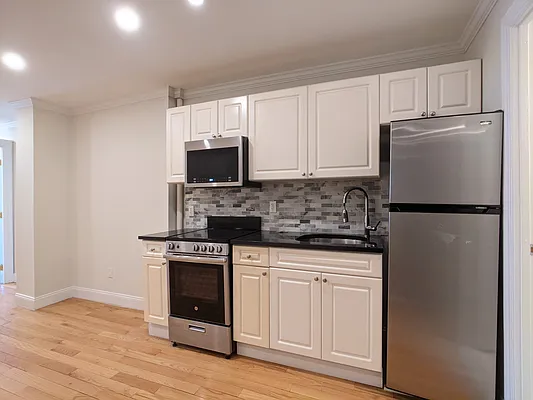 Rented by Mirador Real Estate | media 10