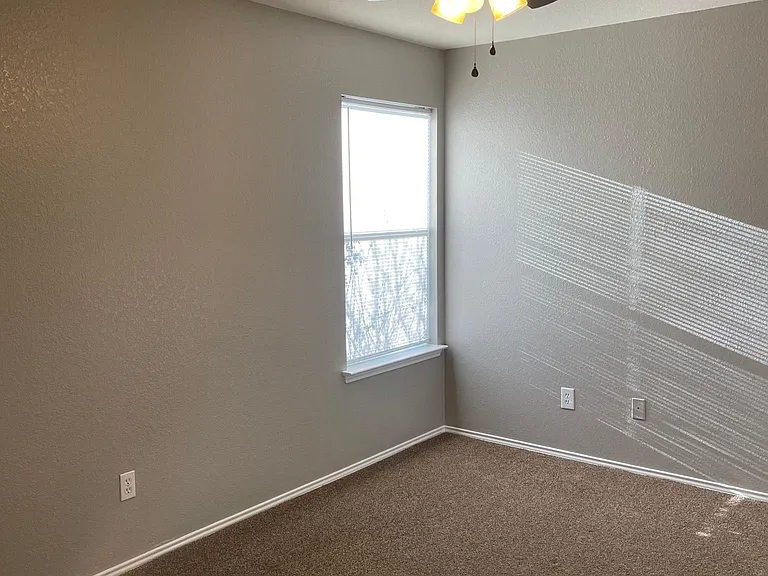 4700 Topaz Ln — Photo 16
