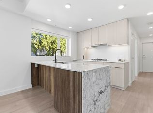 3590 W 39th Ave #201, Vancouver, BC