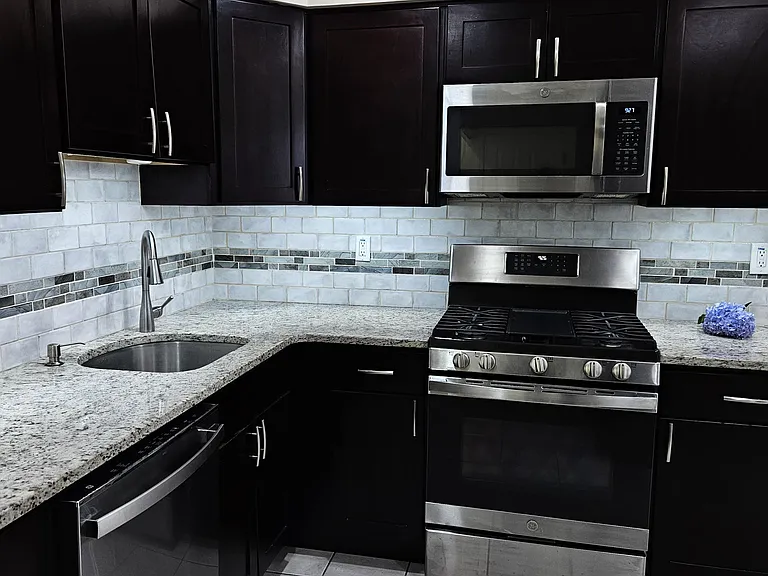 3 Millay Ct — Photo 9