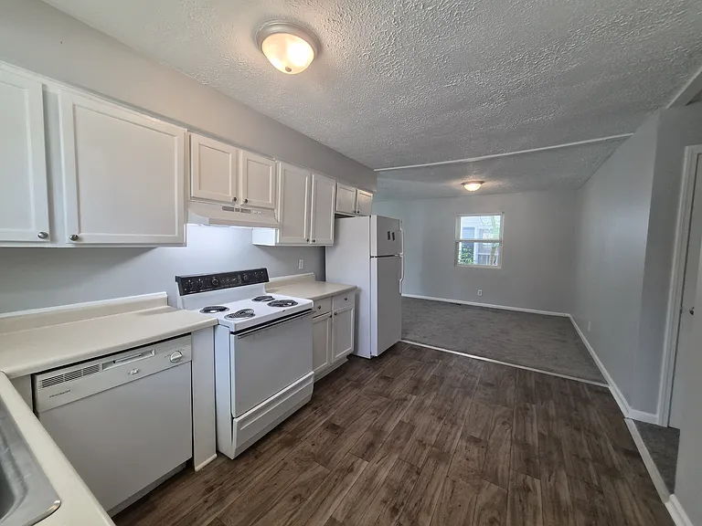 4708 Payton Ave — Photo 15