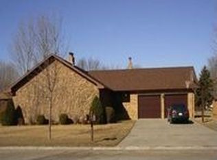 503 10th St SE, Barnesville, MN 56514