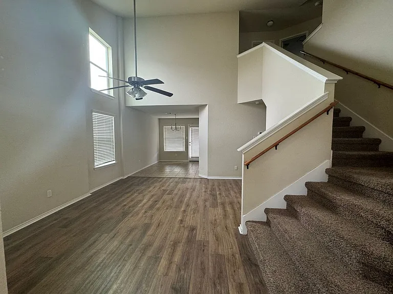 9614 Rogano Ct — Photo 16