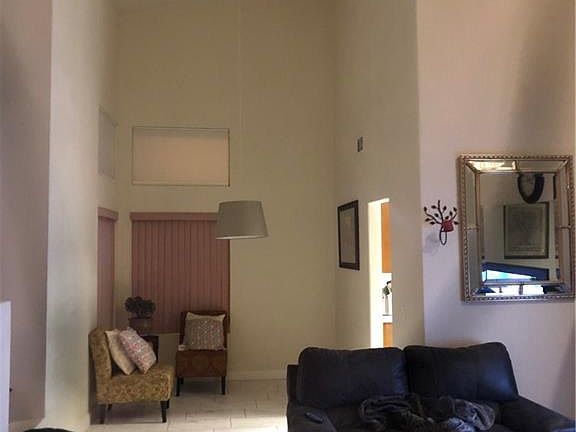 5th image of 5015 Jacarilla Ln