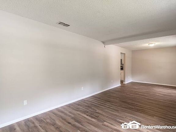 4th image of 952 Turtle Creek Dr N