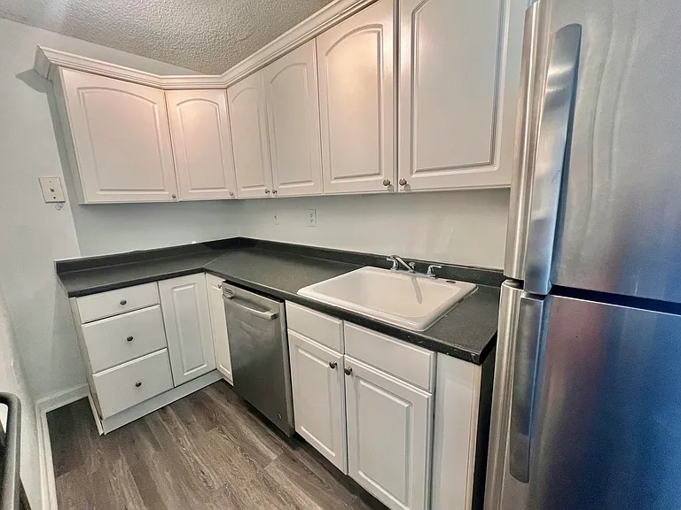 1215 N Benoist Farms Rd #203 — Photo 8