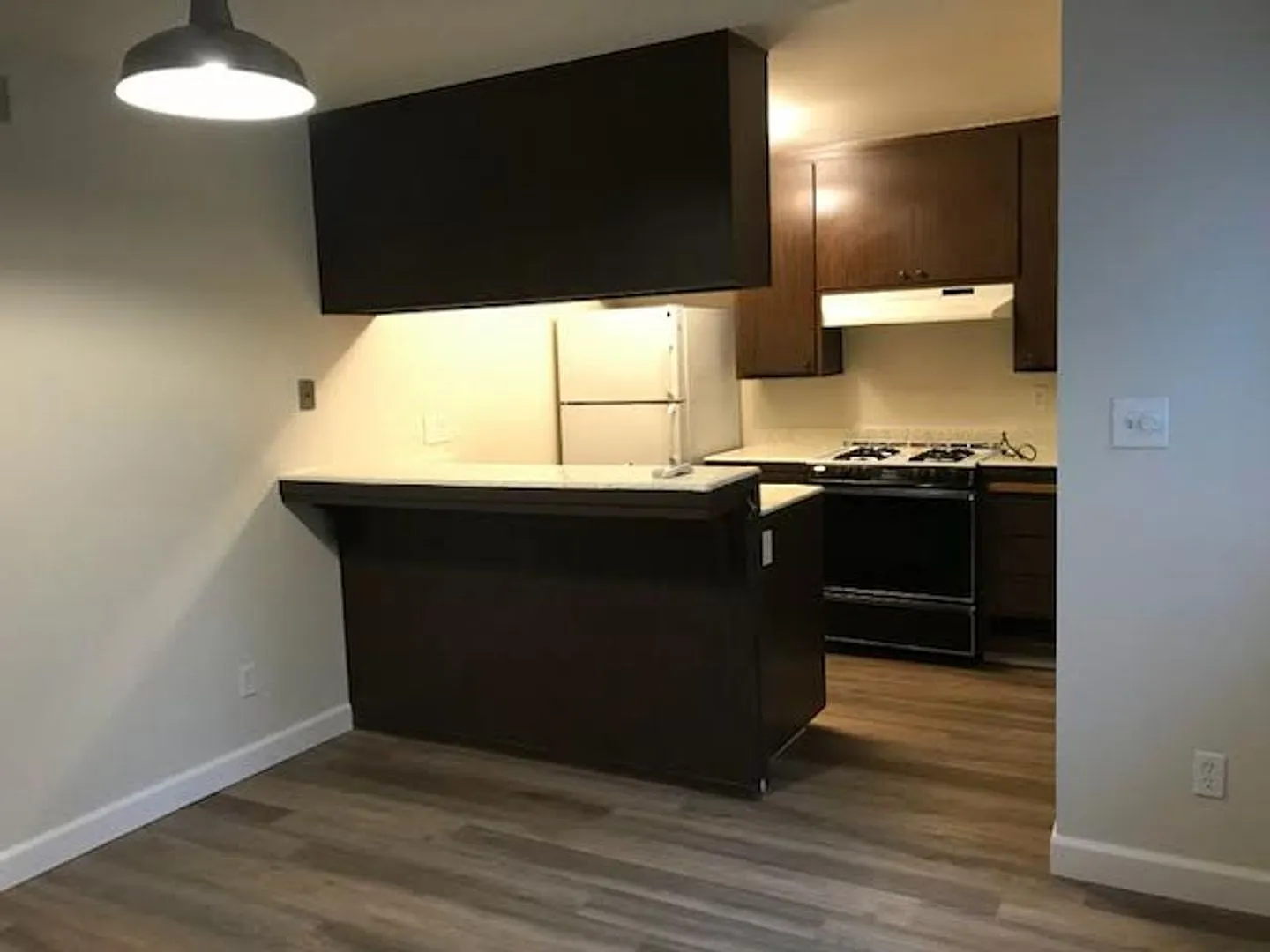 2 Bedroom Condo in North Davis for September move in! — Photo 4