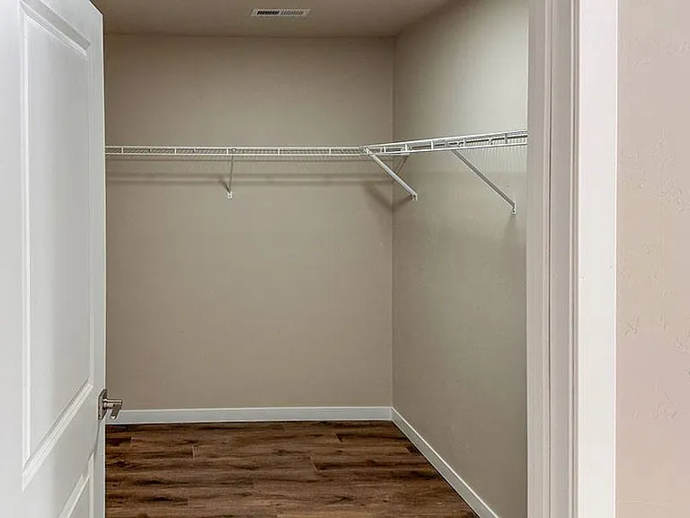 TIMBER CAMP LUXURY APARTMENT HOMES — Photo 8