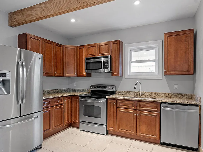 146 Wheeler Ave — Photo 12