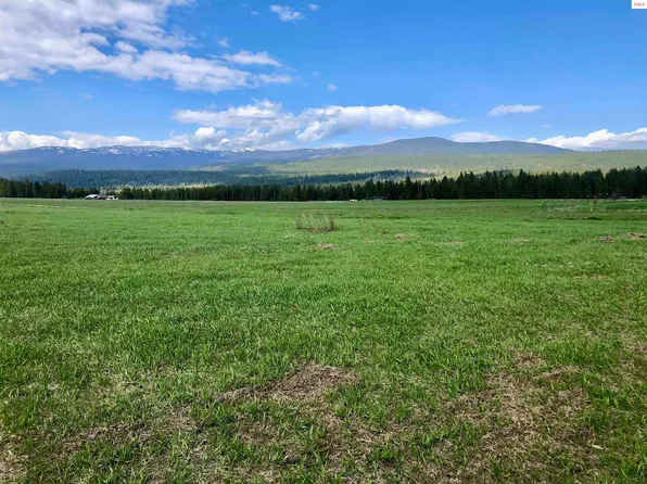 2 Juneberry Ln, Bonners Ferry, ID 83805