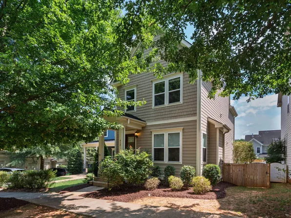 312 Della St, Chapel Hill, NC 27516