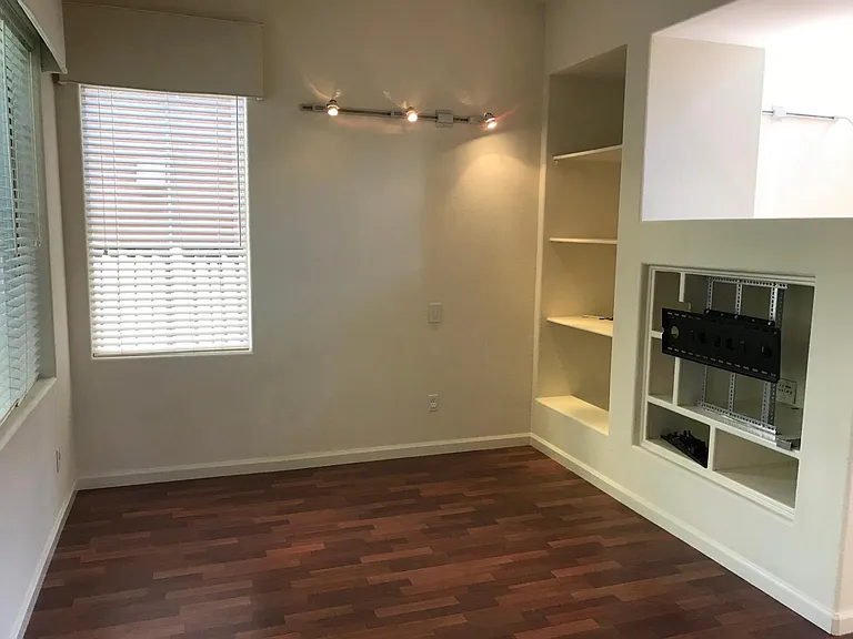 108 Magnolia Ln — Photo 4