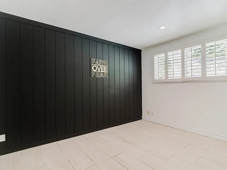 4321 Clear Valley Dr — Photo 72
