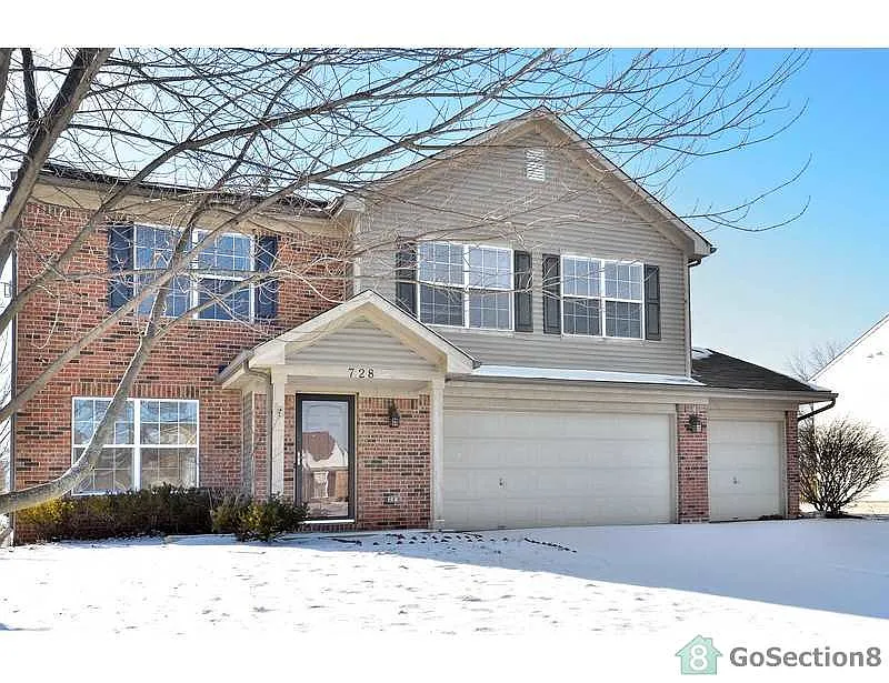 728 Crystal Farms Dr photo 1