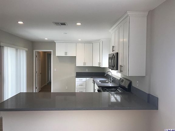 4th image of 1405 E California Ave