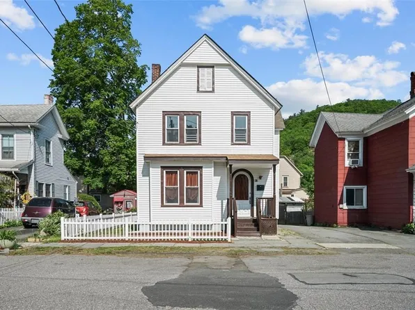 14 Ulster Place, Port Jervis, NY 12771