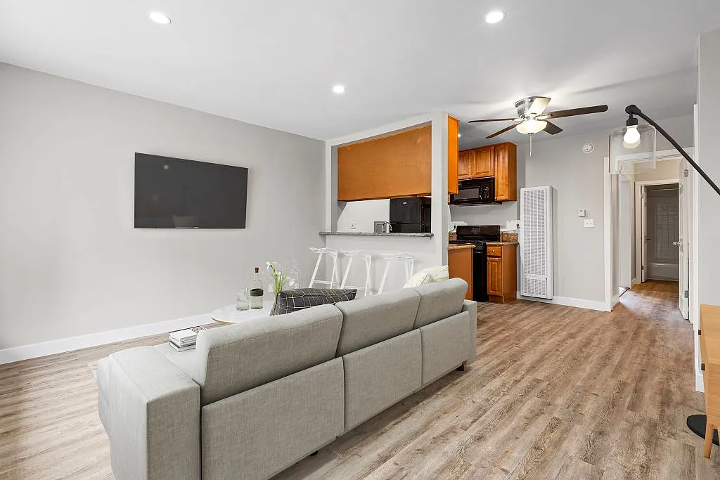 Parkview Terrace Apartments — Photo 2