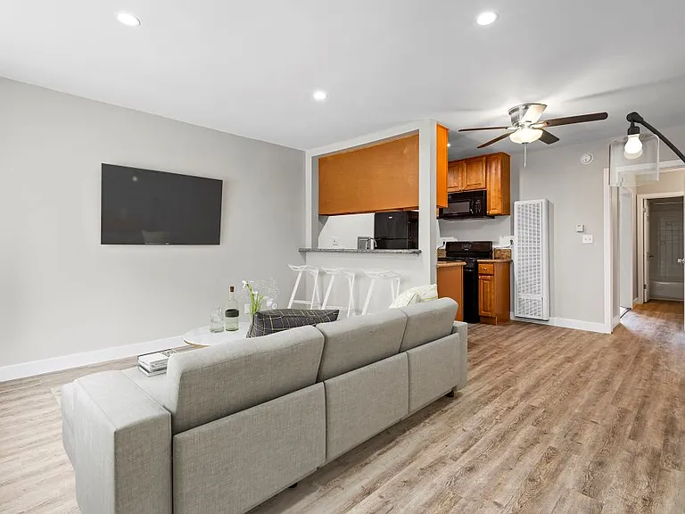 Parkview Terrace Apartments — Photo 2