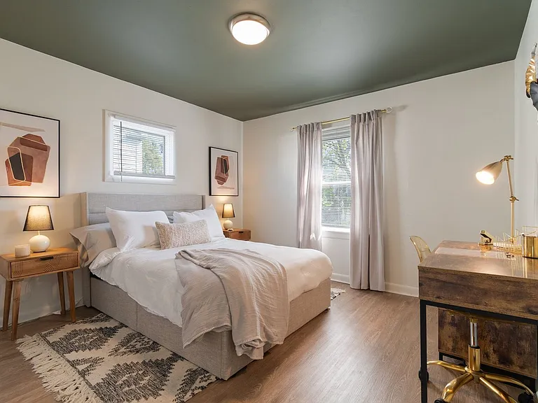 605 Annex Ave — Photo 29