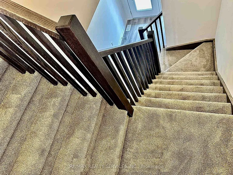 461 Blackburn Dr #22 — Photo 18