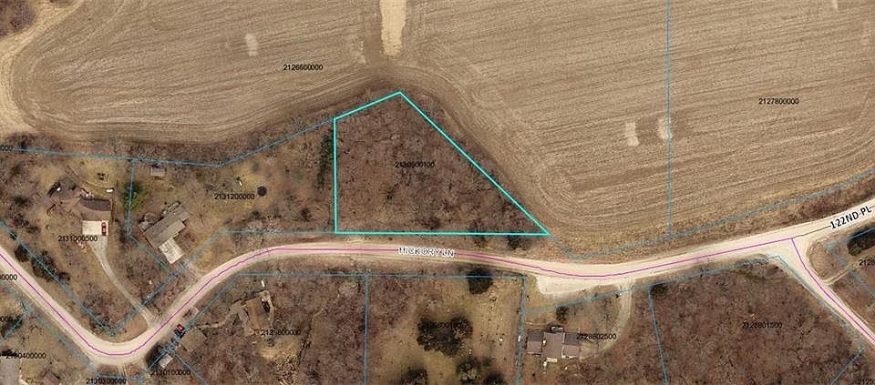 2nd image of Hickory Ln