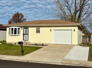 6077 Fillmore Pl, Merrillville, IN 46410