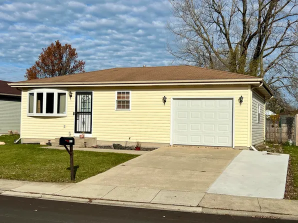 6077 Fillmore Pl, Merrillville, IN 46410