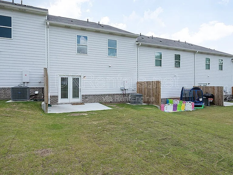 3031 Greyton Dr — Photo 10