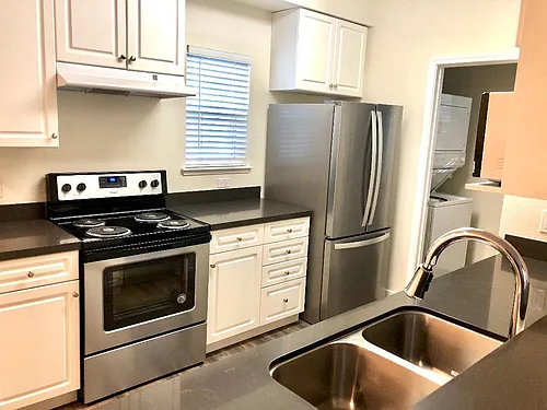 Catalina Luxury Apartments Photo 1