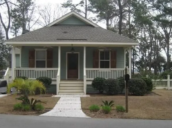 8 River Club Dr, Hilton Head Island, SC 29926