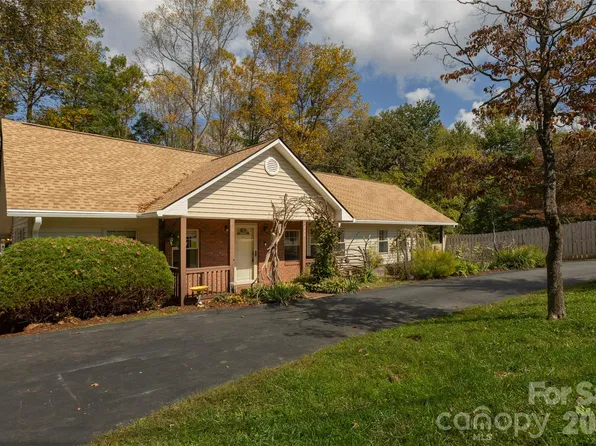 442 Armstrong Ave, Hendersonville, NC 28739