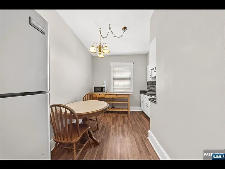 29 Pine St #2 — Photo 5