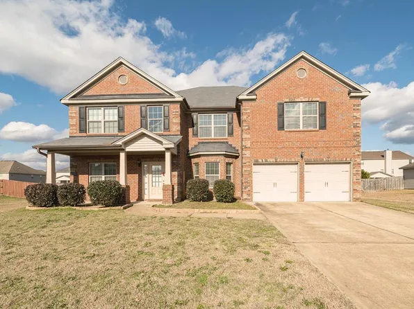 21 Sword St, Fort Mitchell, AL 36856