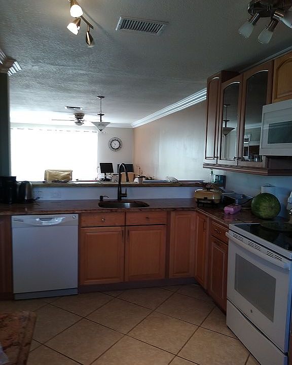 1st image of 2886 Fernley Dr E APT 81