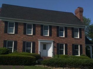 990 Greenbriar Dr, State College, PA 16801