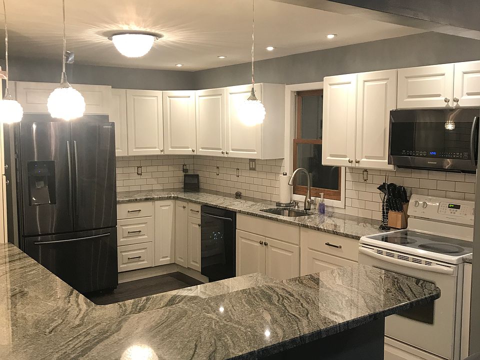1st image of 227 Leslie Ave