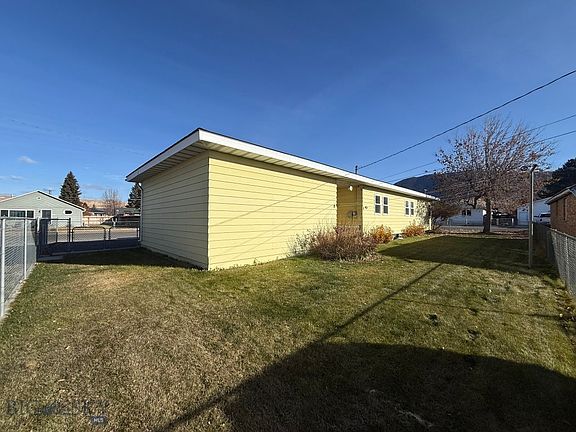 5th image of 1801 Wilson Ave