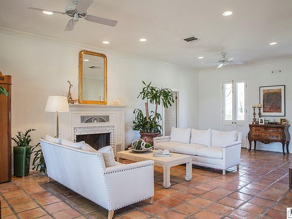 5th image of 3008 River Oaks Dr
