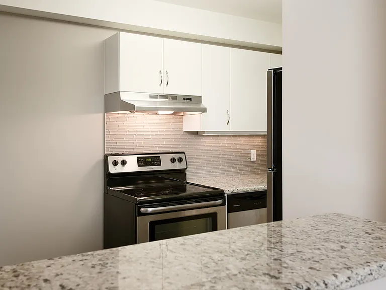 700 Corydon Ave #A — Photo 26