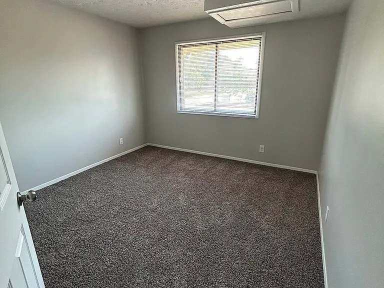 Briggs Point — Photo 116
