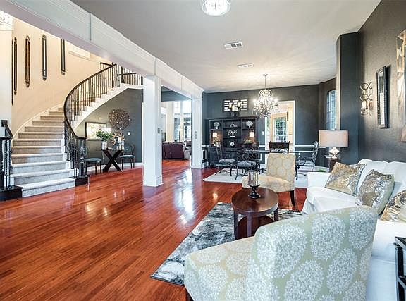 3rd image of 617 Sotogrande Dr