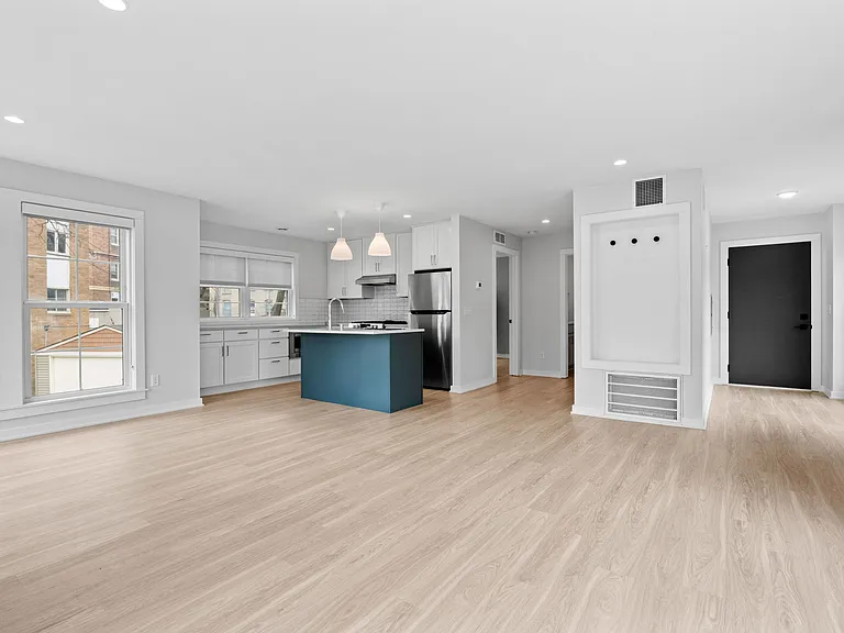 Harriet Apartments — Photo 7