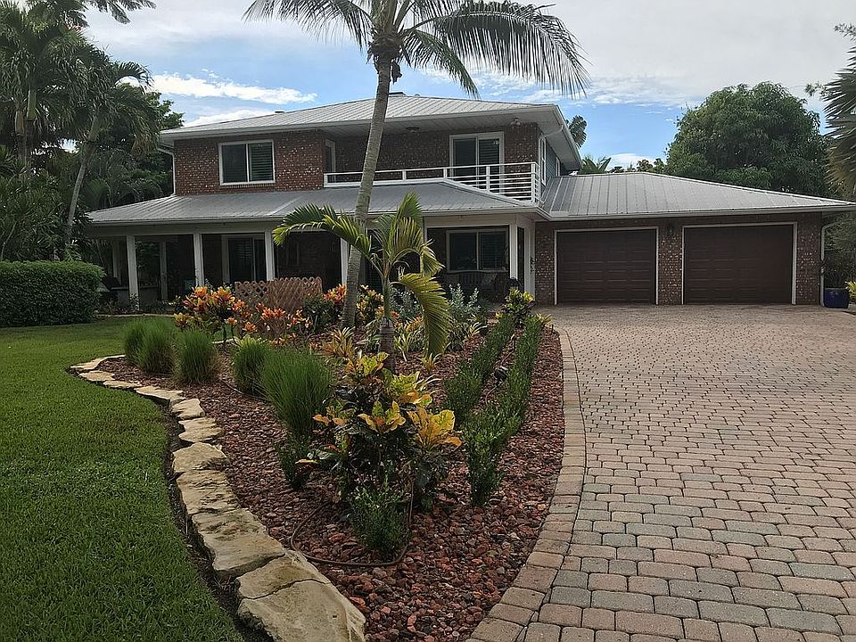 1st image of 2060 SE Saint Lucie Blvd