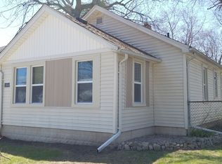 21904 Grand Lake St, Saint Clair Shores, MI 48080